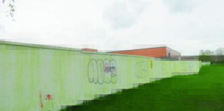 Demand for ‘ugly’ white fence to go Congleton Leisure Centre fence.