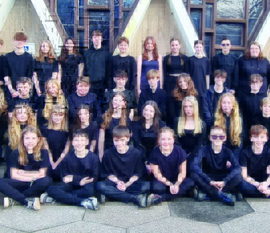 Youth Theatre to present ‘Frozen Junior’ musical Cast of frozen.