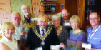 Tributes pour in after death of former mayor