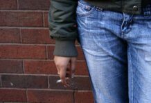 Hospital has agreed to ban smoking by 2026