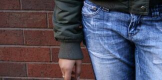 Hospital has agreed to ban smoking by 2026