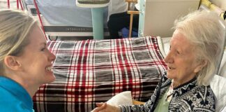 Volunteer ‘brings joy’ to dementia patients