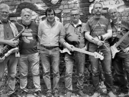 Dentists on stage at 2.30 … The Extractions.