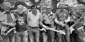 Dentists on stage at 2.30 … The Extractions.