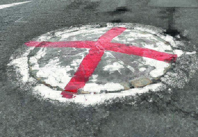Mini roundabout cross.