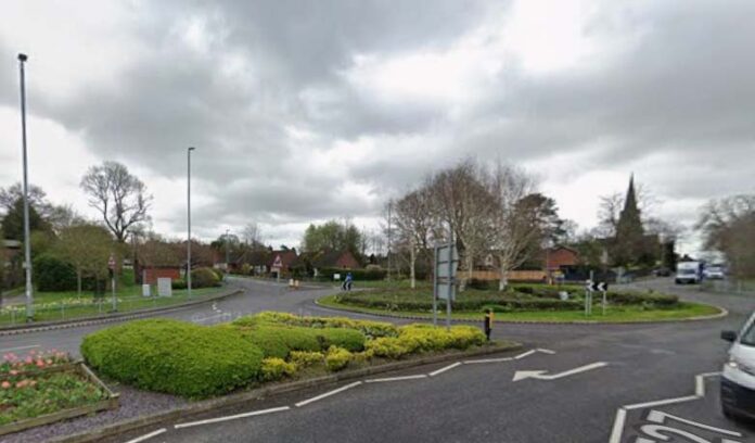 aldi roundabout x2 bidd p18