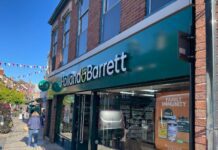 Sentenced for staging armed robbery at shop