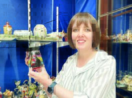 One-off ceramic vase under the hammer