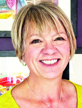 review news art show2410 x1 cong MUST