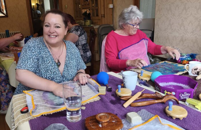 business needlessly felted2cols x1 cong p10