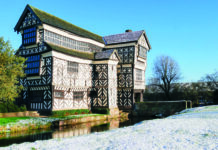 Final ‘Deck the Hall’ at Little Moreton