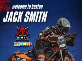 Buxton sign double title winner Smith
