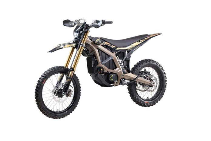 dangerouse bike riders2cols x1 sandbach