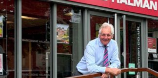 Long-standing chair announces retirement