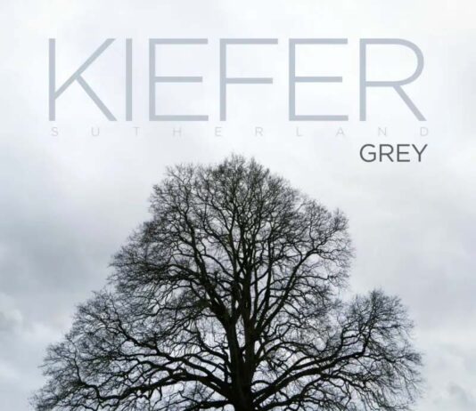 Keifer Sutherland: Grey
