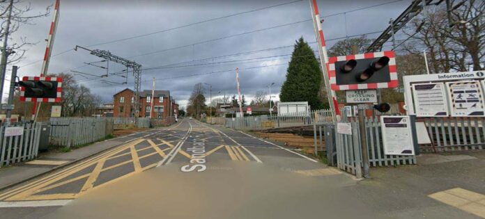 level crossing warningA x2 alsager p19