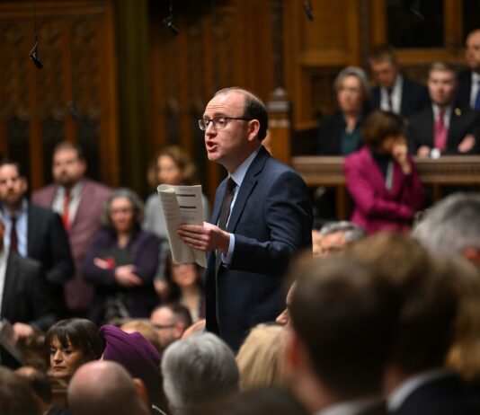 Science cuts fall more heavily on North: MP