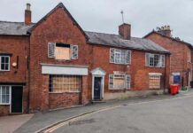 Opposition to Swan Bank house renovation plans