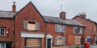 Opposition to Swan Bank house renovation plans