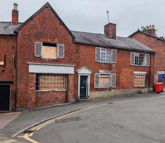 Opposition to Swan Bank house renovation plans